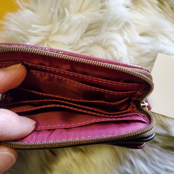 Coach Signature Zip Coin Wallet Beyond EUC - Picture 3 of 11